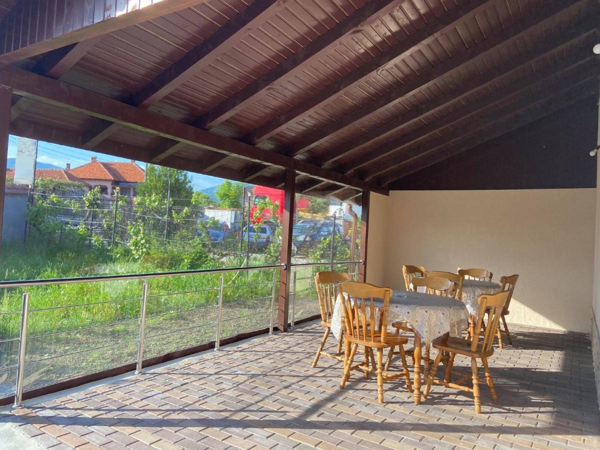 Pensiunea Casa Deny Novaci-Străini Exterior photo